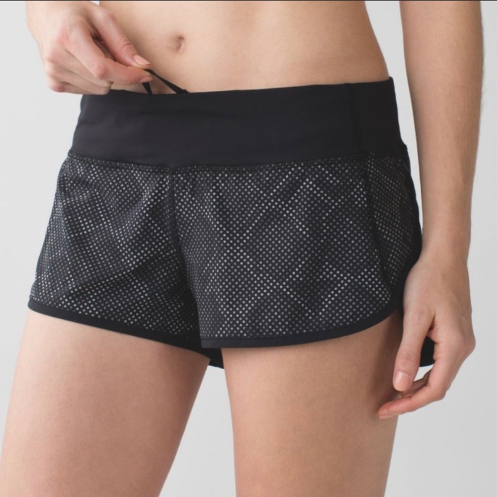Lululemon Speed Short Ravish Reptile Silver Black - Picture 3 of 12